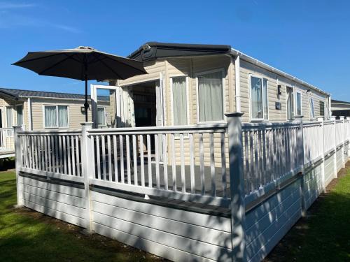 Saxmundham Otro | 2 Bed Static Caravan sleeps 6 Saxmunham