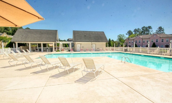 Red Hill Condominio | 2 Bedrm / 2 baños Myrtle Beach Family Friendly Villa. Recién actualizado en todo !!