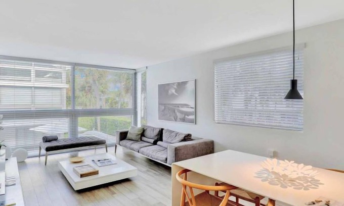 Key Biscayne Apartamento | 2 Bedroom 1King-2Twins