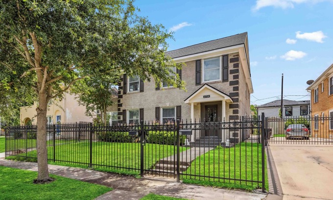 South Central Houston Apartamento | 2-bedroom 2 bath apartment in brilliant Houston with WiFi, AC