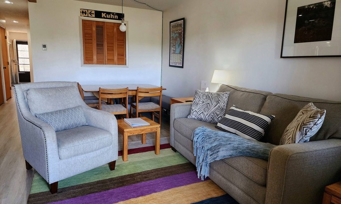 Mancelona Condominio | 2 bedroom 2 full baths, PRIVATE heated pool, sleeps 6, Near LAKES, Schuss course