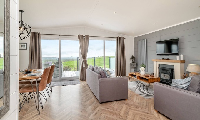 Shepton Mallet Chalet De Esquí | Alojamiento de 2 habitaciones en Midsomer House, East Compton