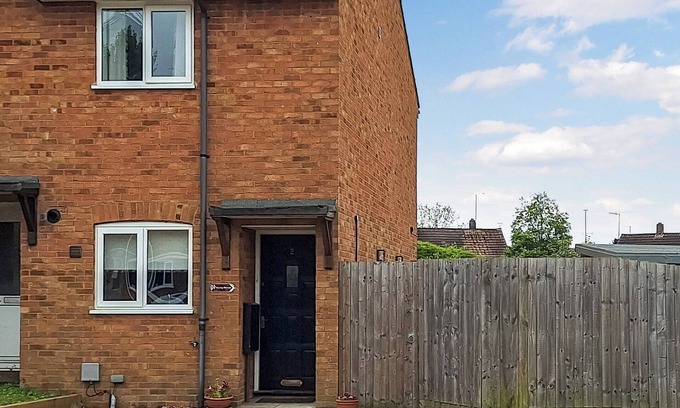 Towcester Cabaña | 2 bedroom accommodation in Towcester