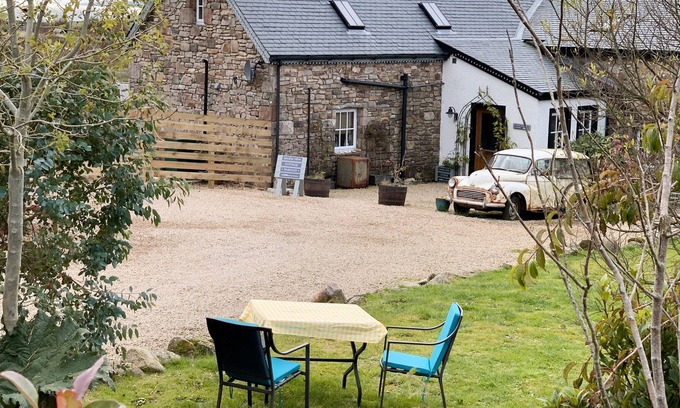 Kilmory Cabaña | 2 bedroom accommodation in Sliddery