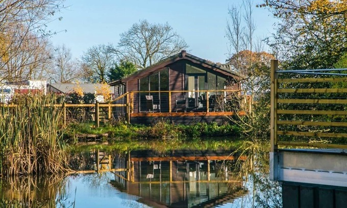 Dilton Marsh Chalet De Esquí | 2 bedroom accommodation in Westbury