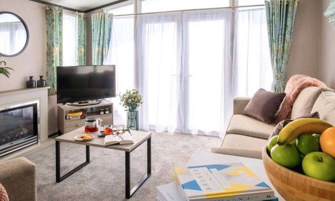 Ayr Cabina | 2 bedroom accommodation in Ayr, Ayrshire