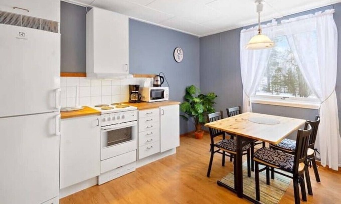 Langtrask Apartamento | 2-bedroom apartment - free Wi-Fi and parking -Ap.1
