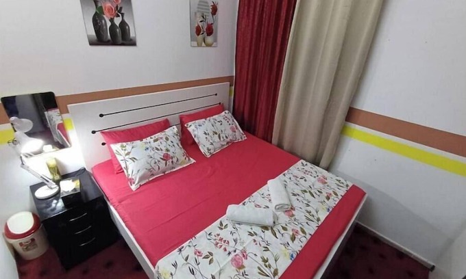 Dubai Apartamento | 2-bedroom apartment in fabulous Ahmad Building with AC