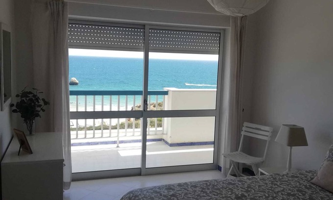 Praia da Rocha Apartamento | 2 bedroom apartment 30 meters from beach, stunning views Praia da Rocha PORTIMAO