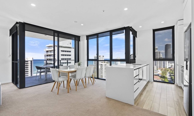 Broadbeach Apartamento | 2 Bedroom Apartment with Ocean Views at Opus