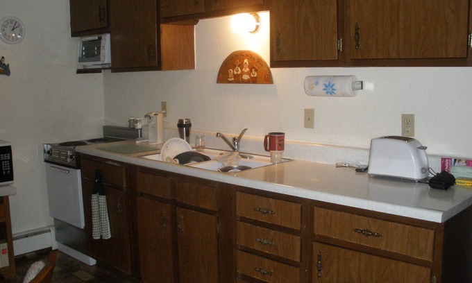 Underwood Apartamento | 2-bedroom apartment in Underwood. Great long-term rates.