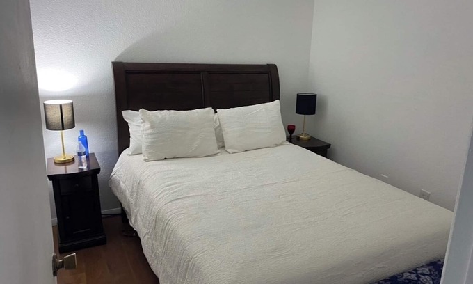 Yuma Apartamento | 2 Bedroom Apartment in central Yuma
