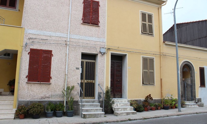 Ittiri Apartamento | 2 Bedroom Apartment in Ittiri