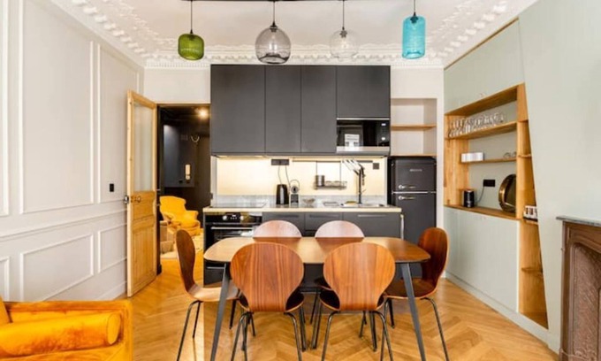 Quartier du Faubourg-Montmartre Apartamento | 2 Bedroom Apartment in Paris