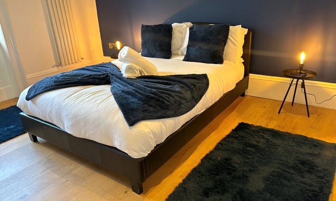 Grimsby Apartamento | 2-Bedroom Apartment With Private Kitchen and Bathroom