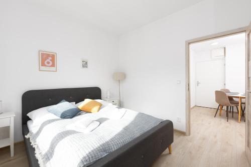 Prague 4 Apartamento | 2 bedroom apartment with a terrace near the metro