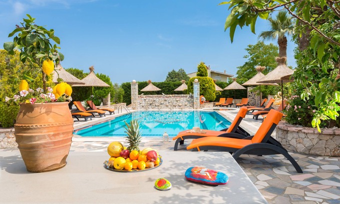 Kolymbia Casa | PISCINA, BARBACOA, JACUZZI, JARDÍN para unas vacaciones relajantes