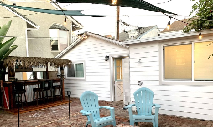 Sunset Beach Cabaña | 2 bedroom beach cottage with a yard including bikes, firepit