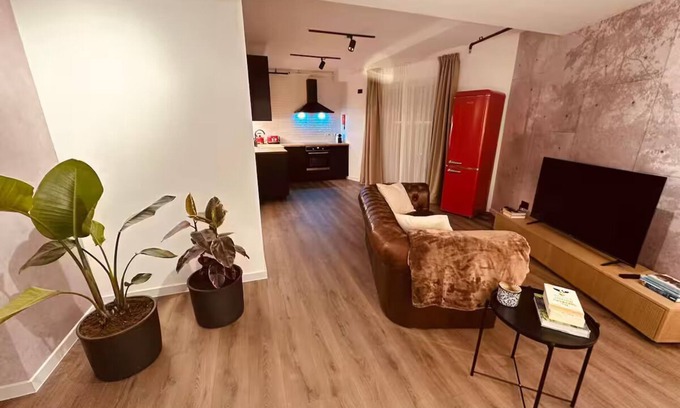 Paceville Apartamento | 2 bedroom beachside 13th Floor Apartment
