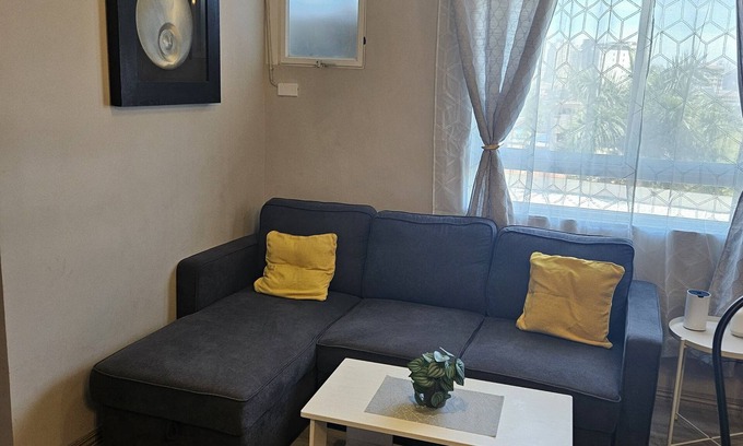 Lahug Apartamento | 2-Bedroom Boutique City Condo - City Center - High Speed Wi-Fi Newly Renovated!
