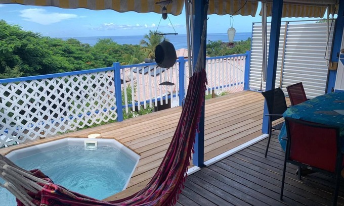 Bouillante Cabaña | Bungalow con hermosa vista al mar, acceso directo a la playa Petite Anse en Bouillante