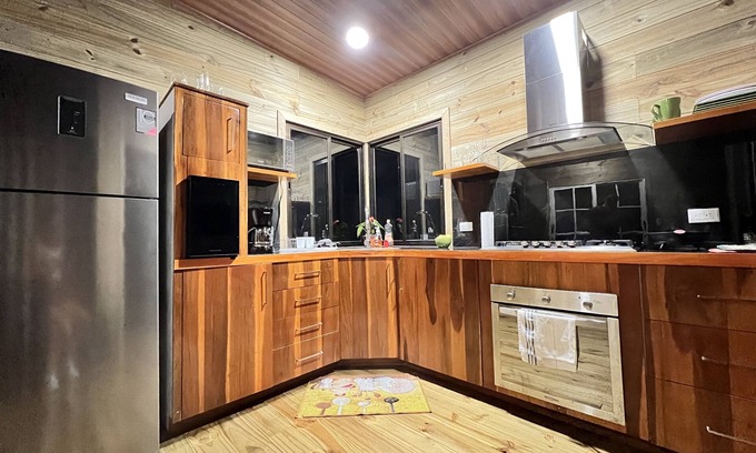 Ciudad Cortes Cabina | 2 bedroom cabin in the woods of Ojochal!