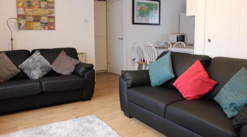 Scurlage Apartamento | 2 bedroom Chalet all to yourself, free parking, dogs welcome