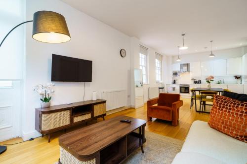 Somers Town Apartamento | 2 Bedroom City Retreat by Regents Park, Prime Camden Location