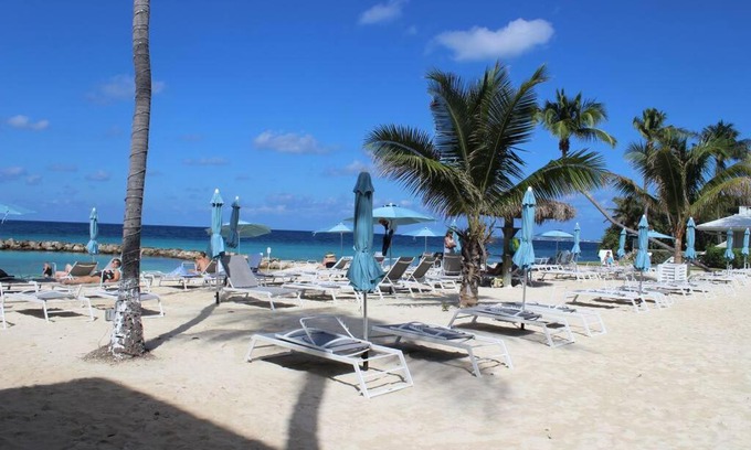 Seven Mile Beach Apartamento | 2 Bedroom Condo 7 Mile Beach - #207 Sunset Cove