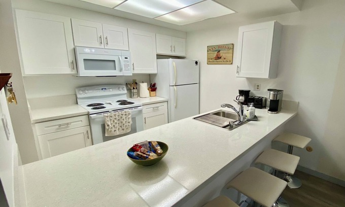 Grantville Condominio | 2-Bedroom Condo - close to all!