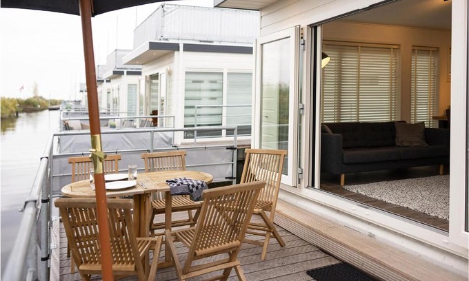 Municipality of Aalsmeer Alquiler De Eote | 2 Bedroom Cozy Ship In Aalsmeer
