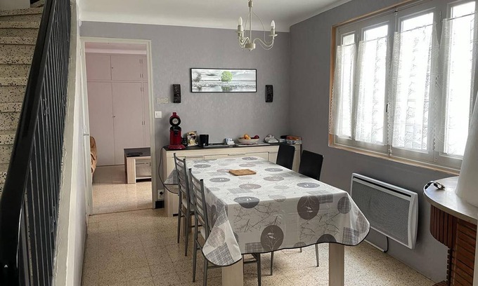Greoux-les-Bains Casa | Casa en el Centro Histórico / Cerca de Spa Cures.