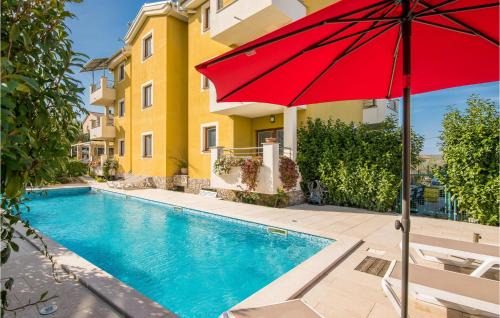 Salatic Apartamento | 2 Bedroom Lovely Apartment In Salatici