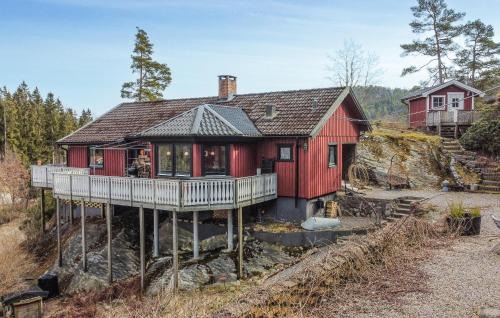 Henan Casa | 2 Bedroom Lovely Home In Henån