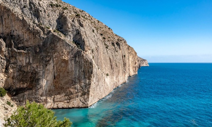 Pueblo Mascarat Apartamento | 2 bedroom modern apartment in ALTEA WITHIN the SEA