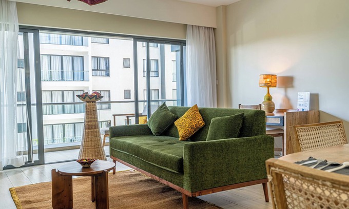 Lavington Apartamento | 2 bedroom Modern & Convenient Riverside square