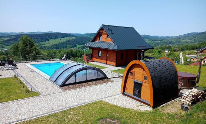 Jugow Chalet De Esquí | 2 - bedroom mountain chalet with sauna and hot tub