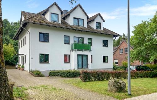 Zippendorf Apartamento | 2 Bedroom Nice Apartment In Schwerin