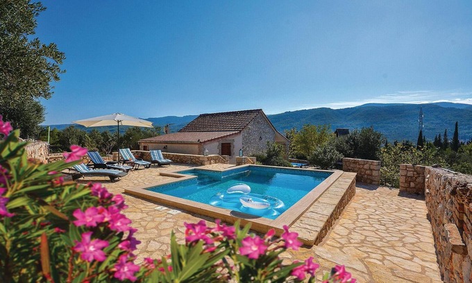 Stari Grad Casa | Bonita casa de 2 dormitorios en Stari.