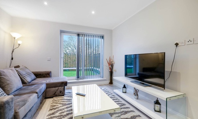 High Wycombe Apartamento | 2 Bedroom Penthouse With Parking High Wycombe Apt. 01