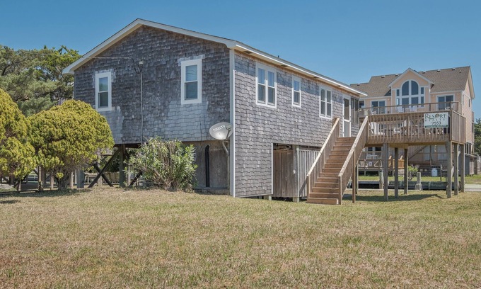 Avon Casa | 2 Bedroom pet friendly canalfront home in Avon