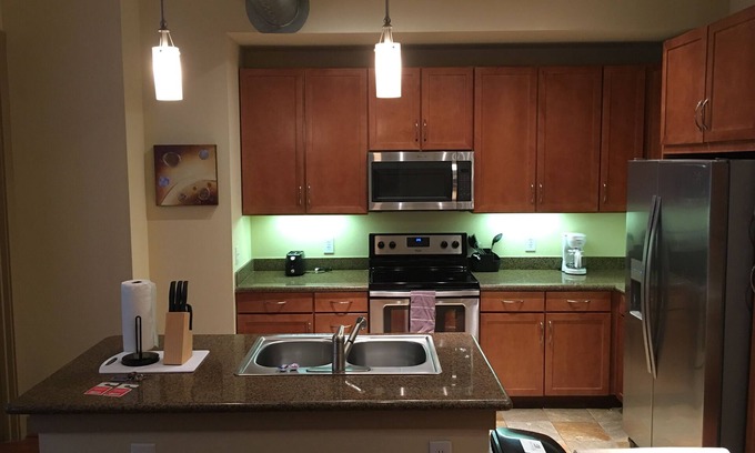 Houston Apartamento | 2 Bedroom - Residential Apartment - 2660 Augusta Dr, Houston, TX 77057