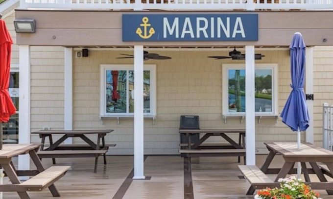 Long Neck Complejo | 2-bedroom resort in charming Millsboro with AC, fitness room