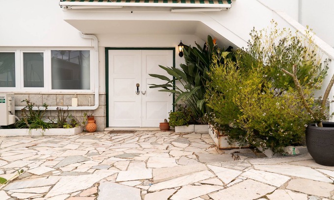 Cascais Casa | Casa independiente de 2 habitaciones con patio compartido
