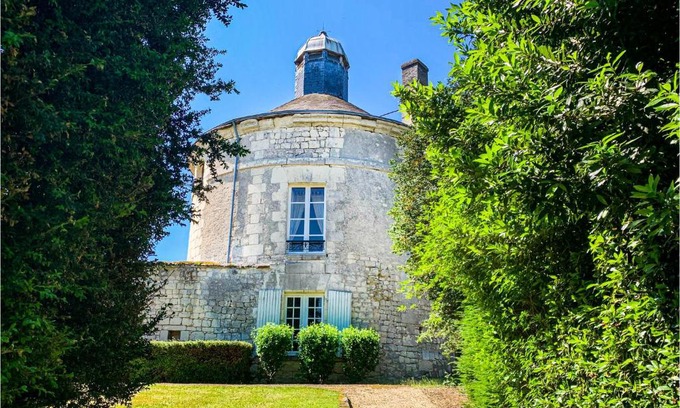 Chinon Casa | 2 Bedroom Stunning Home In Chinon