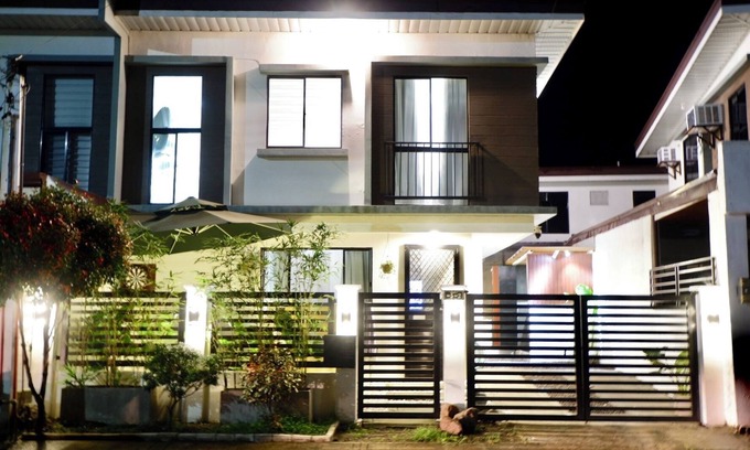San Pablo Casa | 2-bedroom stylish house in peaceful San Pablo City with WiFi, AC & Full Kitchen