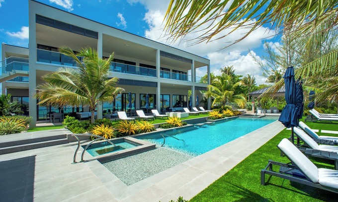 Bodden Town Condominio | 2 Bedroom Suite