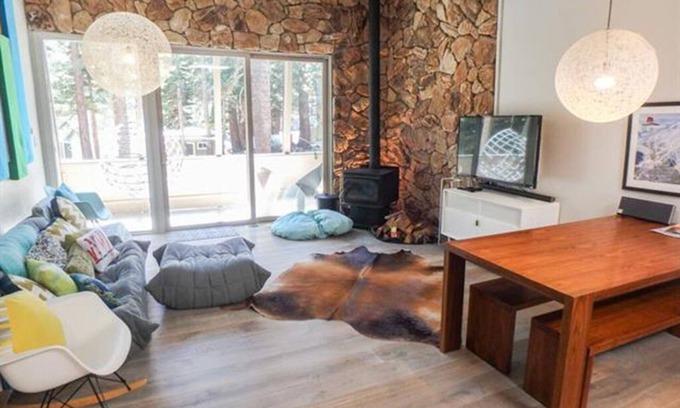 Mammoth Lakes Casa | 2 bedroom Townhouse in Tyrolean Village