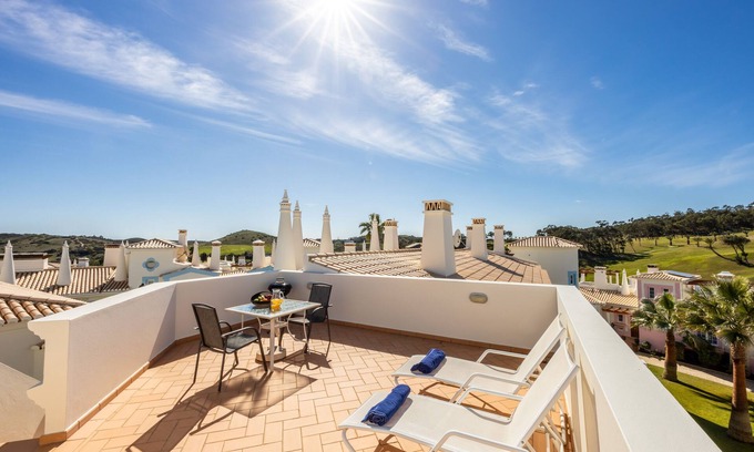 Budens Casa | 2 bedroom townhouse #29 Quinta da Encosta Velha