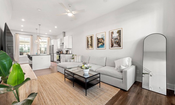 Chosewood Park Casa | 2-Bedroom Townhouse in Atlanta Near Airport, Downtown, Beltline, and More